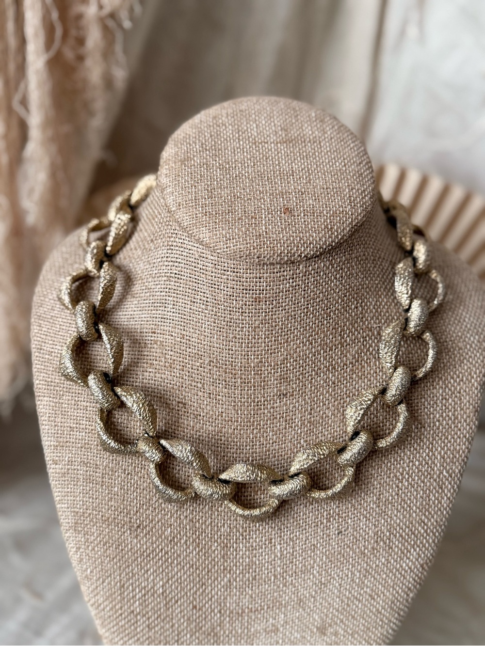 Antiqued Gold Tone chunky Chain Link Choker Textured Statement Necklace 80s ysl